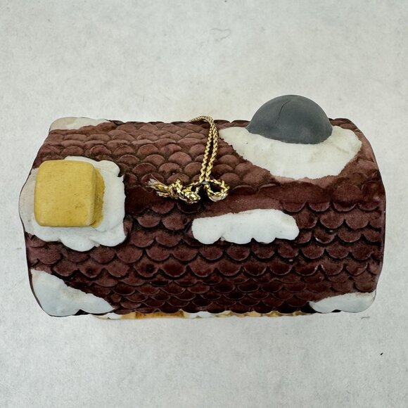 Vintage 1989 Brinn's Bakery Barn Porcelain Ornament Christmas Village 2.25" - Picture 6 of 10